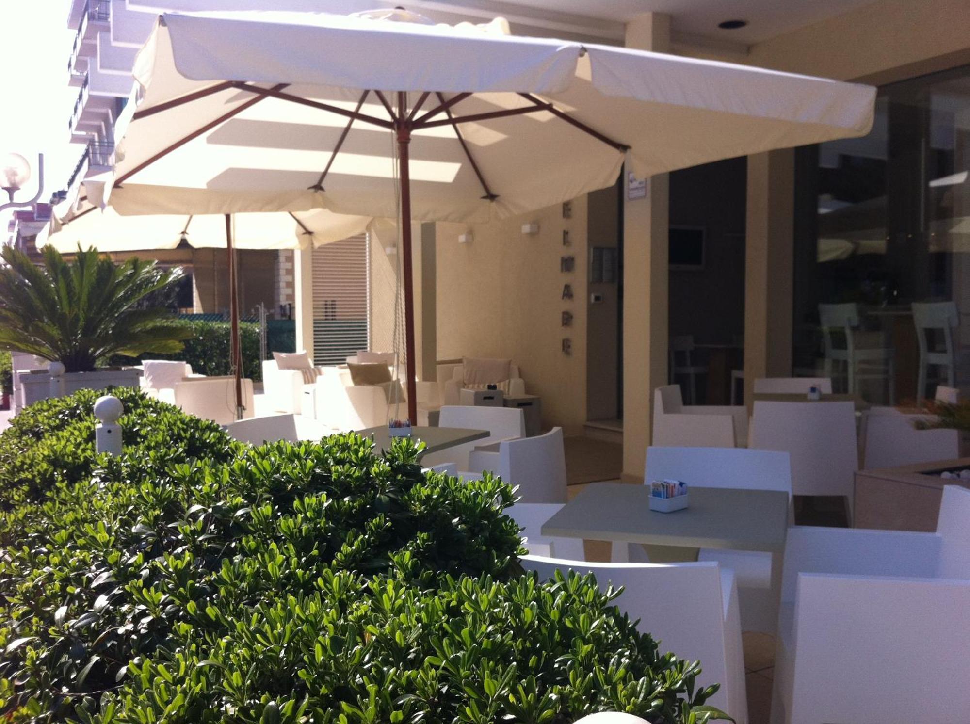 Residence Belmare Rimini Bagian luar foto